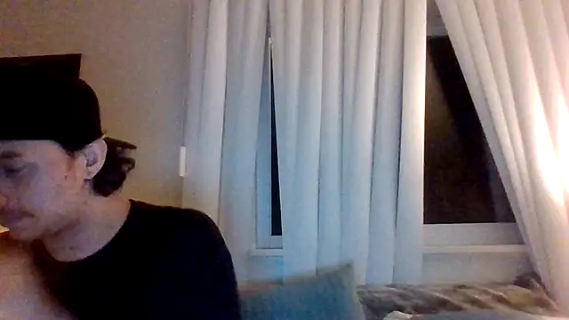 Snapshot of Tallhungandcloudy chatting on 21, 2, 2026 Tallhungandcloudy online show from 21, 2, 2026