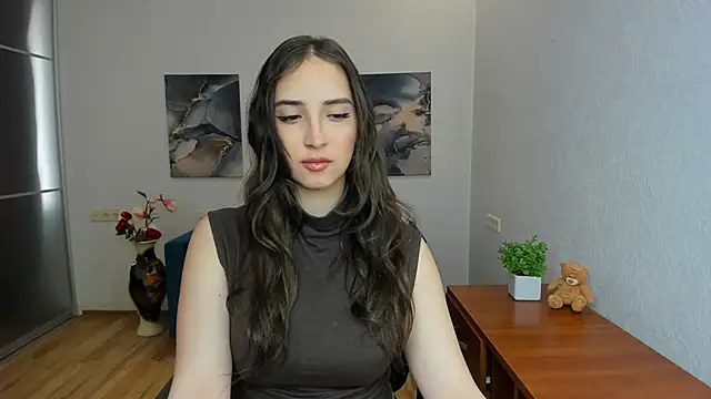 Effy Royse online show from 15, 5, 2026