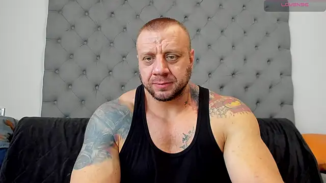 Snapshot of Samson_Legend chatting on 15, 12, 2025 Samson Legend online show from 15, 12, 2025