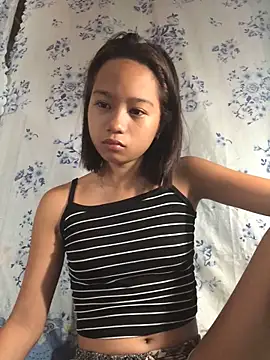 Snapshot of Asianpinay_Skinny1818 chatting on 1, 6, 2026 Asianpinay Skinny1818 online show from 1, 6, 2026