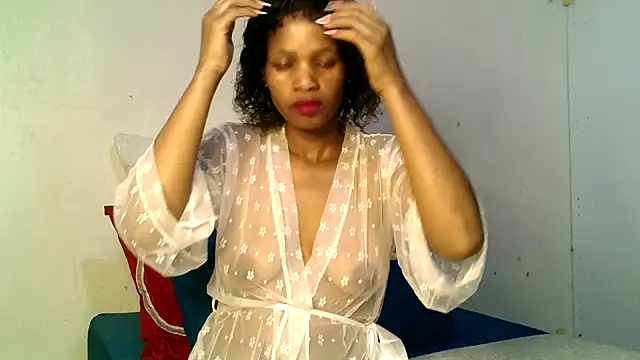 Snapshot of Mabelle_Eveline chatting on 4, 4, 2026 Mabelle Eveline online show from 4, 4, 2026