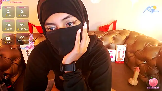 Snapshot of zahra_zaid chatting on 24, 4, 2026 zahra zaid online show from 24, 4, 2026