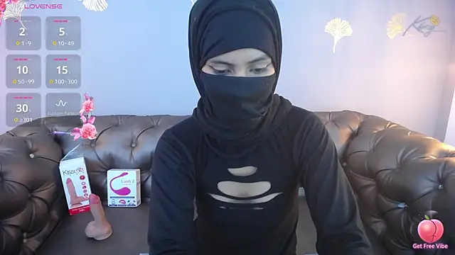 Snapshot of zahra_zaid chatting on 18, 5, 2026 zahra zaid online show from 18, 5, 2026