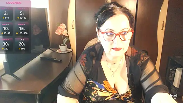 Snapshot of exiMIlf chatting on 20, 6, 2026 exiMIlf online show from 20, 6, 2026