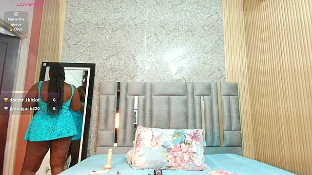 misspaula online show from 4, 3, 2026