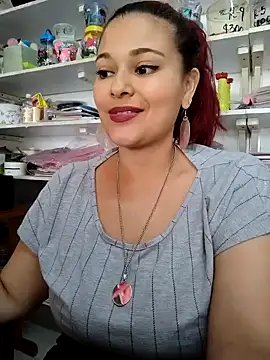 Snapshot of haffsa__ chatting on 24, 4, 2026 haffsa online show from 24, 4, 2026