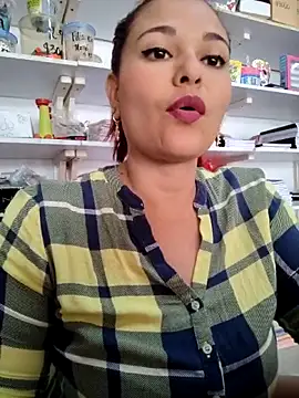 Snapshot of haffsa__ chatting on 25, 5, 2026 haffsa online show from 25, 5, 2026