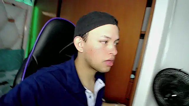 Snapshot of Top_and_bottom chatting on 20, 2, 2026 Top and bottom online show from 20, 2, 2026