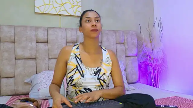 Snapshot of MelanyStone_ chatting on 23, 6, 2026 MelanyStone online show from 23, 6, 2026