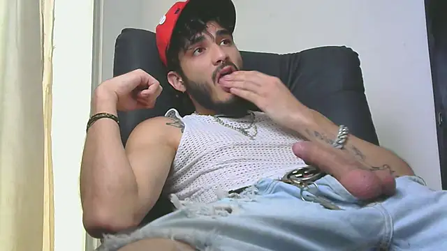 Snapshot of LovexJuxn8 chatting on 14, 2, 2026 LovexJuxn8 online show from 14, 2, 2026