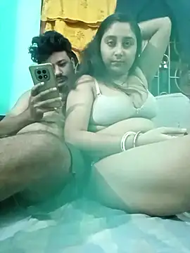 Snapshot of Desiyoungcouple15 chatting on 21, 2, 2026 Desiyoungcouple15 online show from 21, 2, 2026