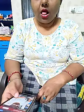 Snapshot of Joyti_07 chatting on 25, 4, 2026 Joyti 07 online show from 25, 4, 2026