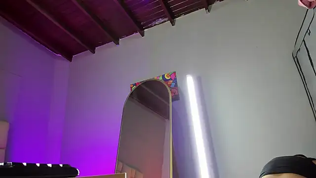 Snapshot of Zaphiro__Sky chatting on 14, 2, 2026 Zaphiro Sky online show from 14, 2, 2026