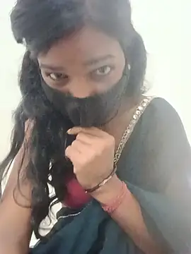Snapshot of Desi_Couple_P chatting on 13, 7, 2026 Desi Couple P online show from 13, 7, 2026
