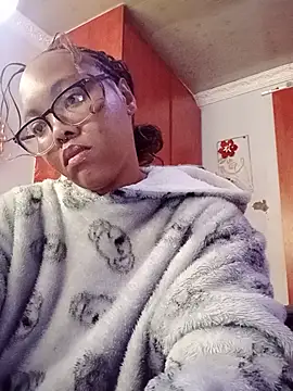 Snapshot of ShantelBootyBoobs chatting on 12, 6, 2026 ShantelBootyBoobs online show from 12, 6, 2026