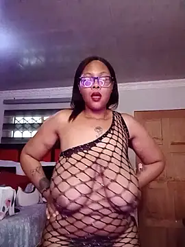 Snapshot of ShantelBootyBoobs chatting on 28, 6, 2026 ShantelBootyBoobs online show from 28, 6, 2026