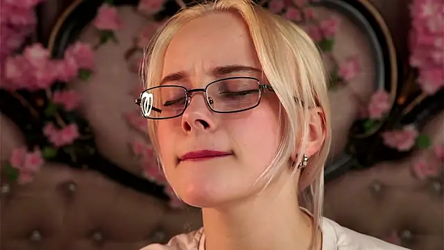 KirstinMcgeady online show from 21, 3, 2026