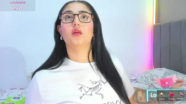 Snapshot of Curvy_sweet chatting on 25, 2, 2026 Curvy sweet online show from 25, 2, 2026