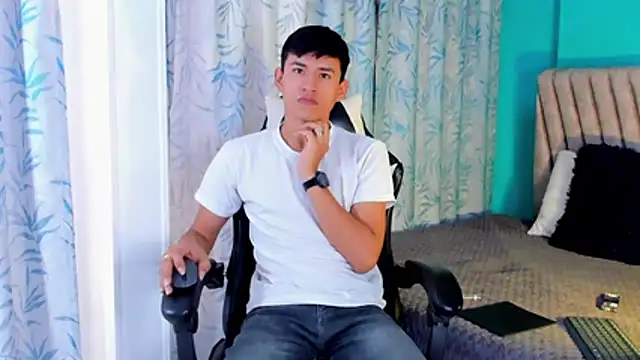 Snapshot of NicolasTorrez chatting on 27, 2, 2026 NicolasTorrez online show from 27, 2, 2026