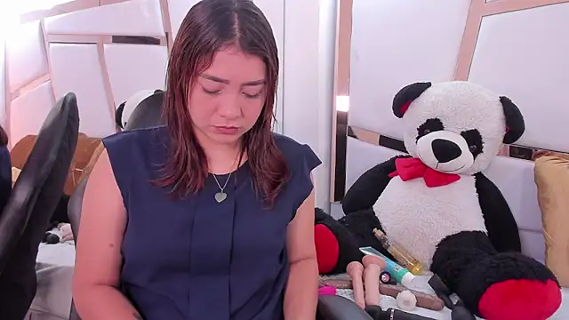 Snapshot of antonella_moon7 chatting on 7, 4, 2026 antonella moon7 online show from 7, 4, 2026