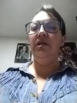 Snapshot of _Saraqueen chatting on 3, 4, 2026 Saraqueen online show from 3, 4, 2026