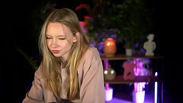 SweetDaisy me online show from 23, 2, 2026