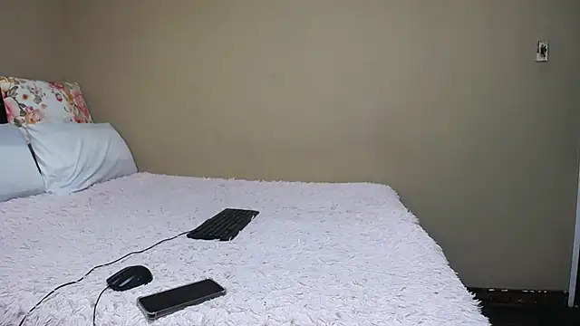 KinkyPxx online show from 7, 4, 2026