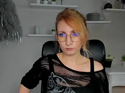 CinderellaMoon online show from 24, 2, 2026