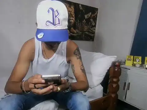 Snapshot of badboy_master chatting on 1, 6, 2026 badboy master online show from 1, 6, 2026