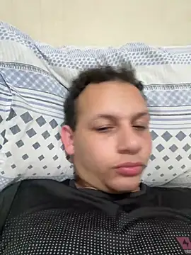 Enzogabrielll0501 online show from 17, 2, 2026