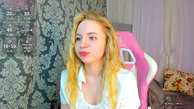Snapshot of Linda__Bloom chatting on 27, 5, 2026 Linda Bloom online show from 27, 5, 2026
