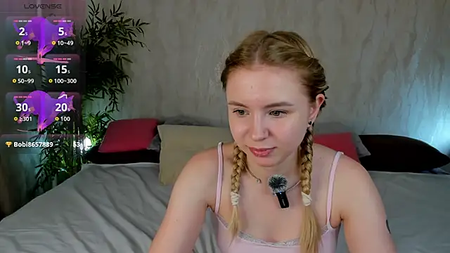 Snapshot of Linda__Bloom chatting on 2, 7, 2026 Linda Bloom online show from 2, 7, 2026