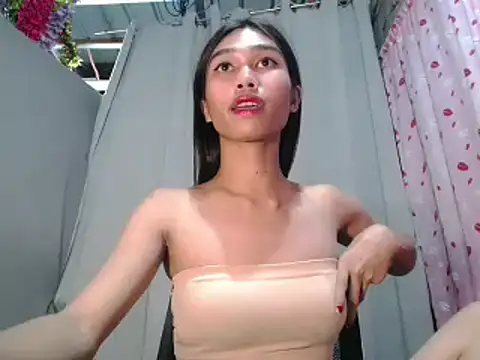Snapshot of katrina_bigcock69 chatting on 19, 5, 2026 katrina bigcock69 online show from 19, 5, 2026