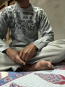 Snapshot of rashmixxx chatting on 3, 3, 2026 rashmixxx online show from 3, 3, 2026