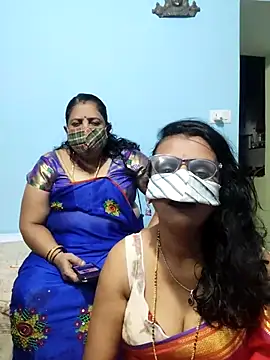 Snapshot of Kannadasexywifes chatting on 29, 4, 2026 Kannadasexywifes online show from 29, 4, 2026