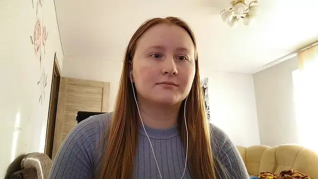 AnikaLipps online show from 12, 4, 2026