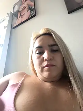 Snapshot of violet-grey chatting on 22, 2, 2026 violet-grey online show from 22, 2, 2026