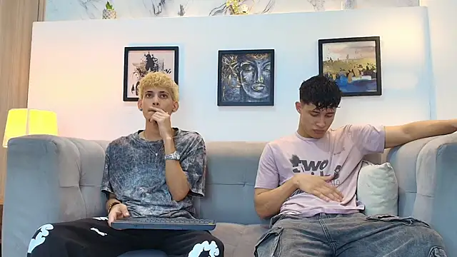 Snapshot of YOUNG_BOYS_HELL chatting on 27, 5, 2026 YOUNG BOYS HELL online show from 27, 5, 2026