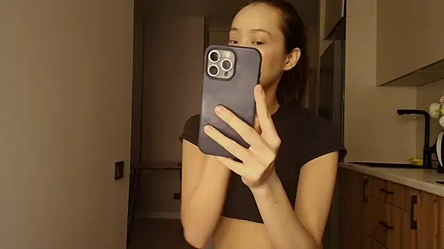 lilly sweeet online show from 6, 3, 2026