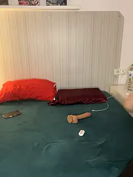 YourFavouriteTwink online show from 2, 3, 2026