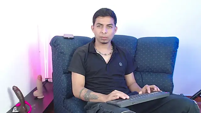 Snapshot of polloCol4U chatting on 25, 4, 2026 polloCol4U online show from 25, 4, 2026