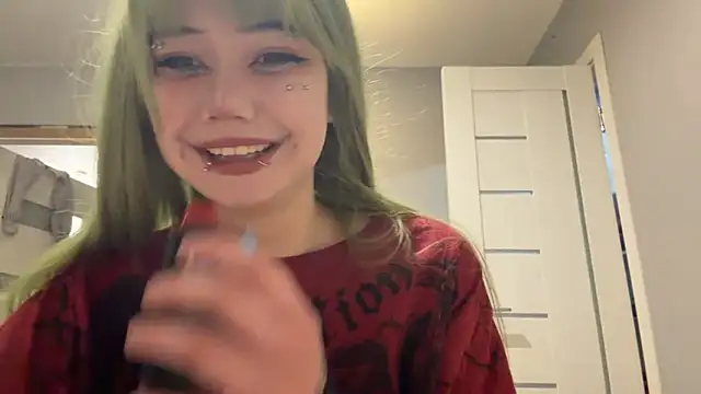 Snapshot of BarbaraJess chatting on 4, 3, 2026 BarbaraJess online show from 4, 3, 2026