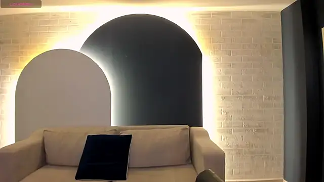 GiannaBrooks online show from 26, 2, 2026