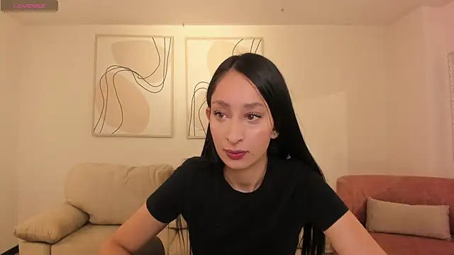 Snapshot of AmaraDivine chatting on 17, 7, 2026 AmaraDivine online show from 17, 7, 2026