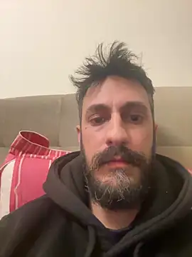 Snapshot of livegreek chatting on 17, 3, 2026 livegreek online show from 17, 3, 2026