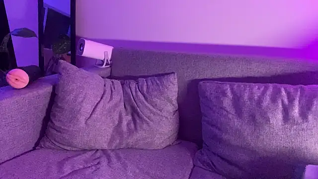 Heytincho online show from 23, 2, 2026