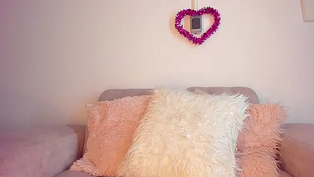 Tylla   online show from 25, 2, 2026