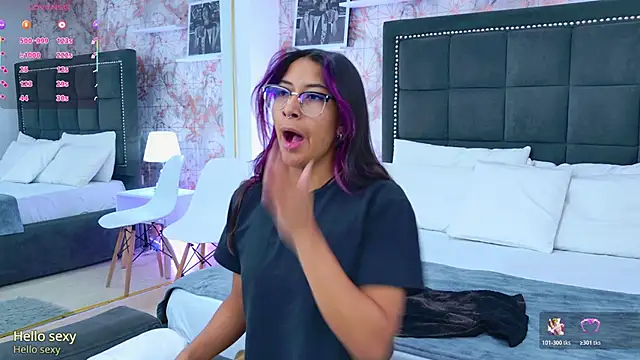Raven Gloomy online show from 21, 5, 2026