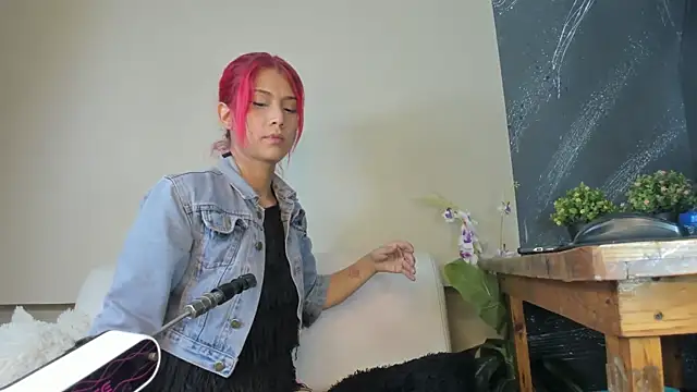Snapshot of Jasmine_Starr_ chatting on 11, 6, 2026 Jasmine Starr online show from 11, 6, 2026