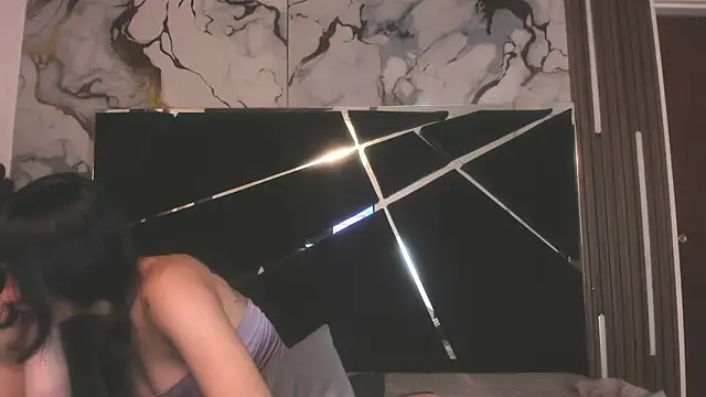 Snapshot of Couple_In_Heat chatting on 21, 4, 2026 Couple In Heat online show from 21, 4, 2026